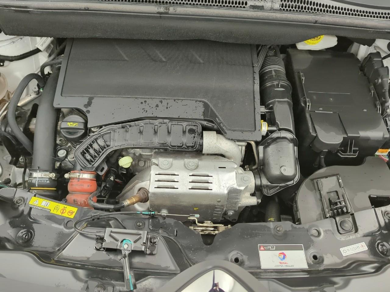 Citroën C3 Aircross puretech 130 s&s eat6 plus — photo 16