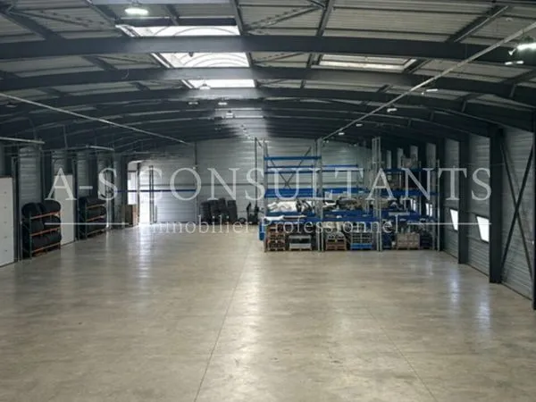 ENTREPOT - LOGISTIQUE 1500 m² LA RAVOIRE