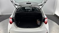 Toyota Yaris 100h France Business 5p MY19 — photo 14