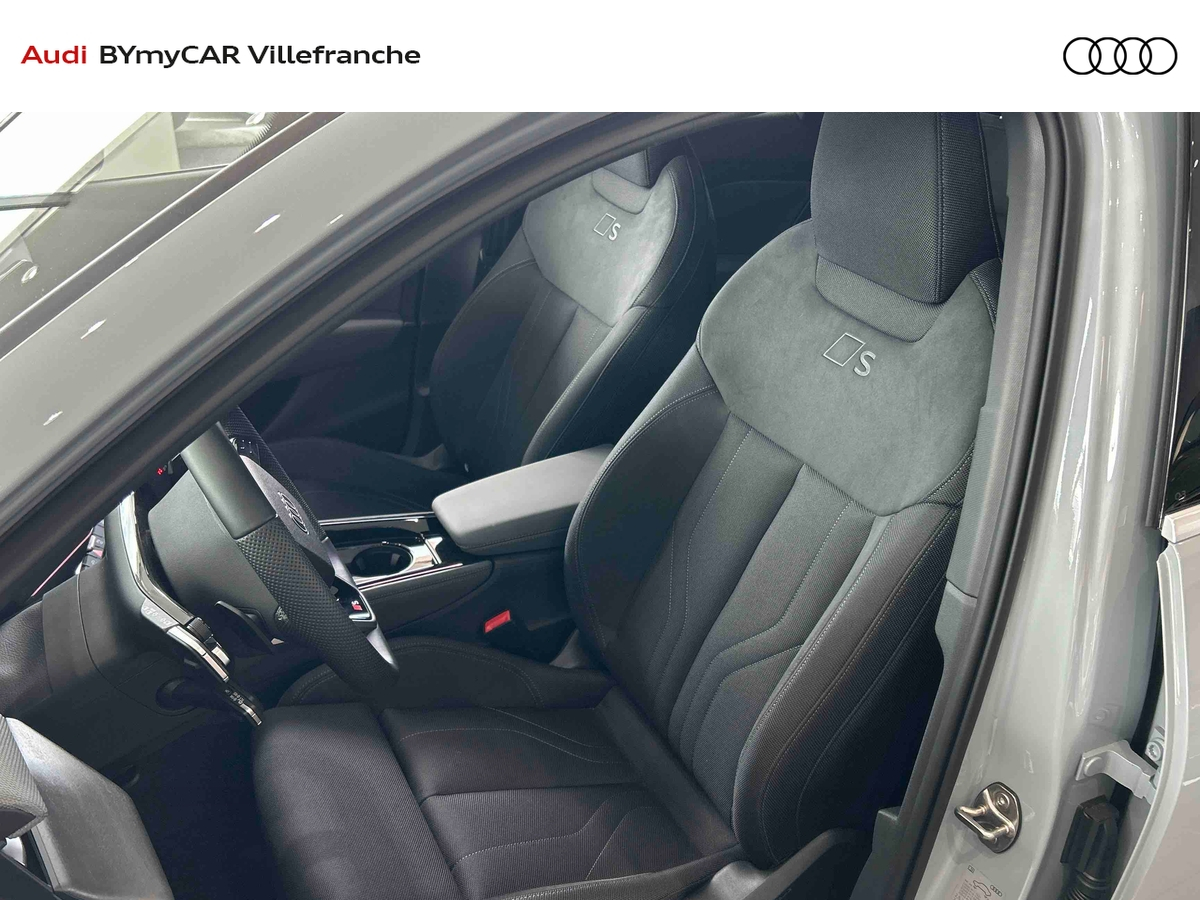 Audi Q3 e-hybrid 272 ch S tronic 6 — photo 11
