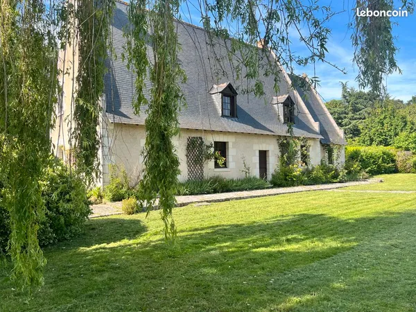 Jolie Maison ancienne à St Cyr sur Loire