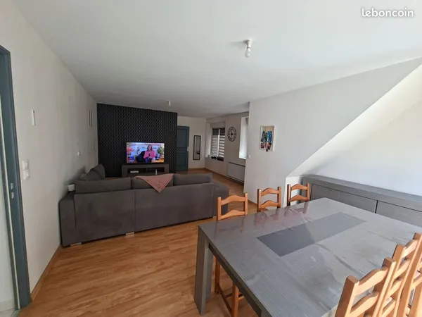 Maison 116 m² avec jardin - 3 chb (dont 1 au RDC) / 2 SDB - Crosmières centre