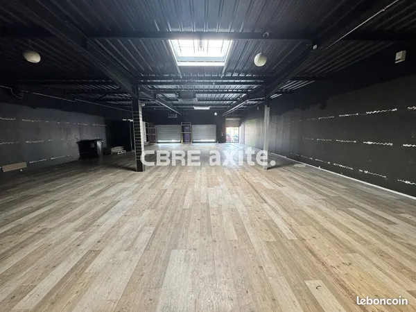 Local commercial 415 m² SAINT ALBAN LEYSSE