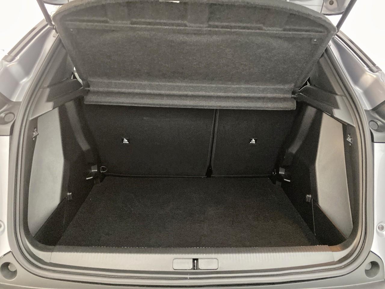 Peugeot 2008 hybrid 145 ch e-dcs6 allure — photo 6