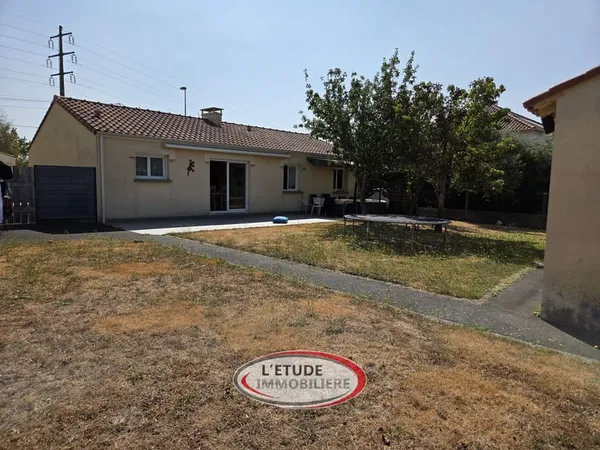 STE PAZANNE PROCHE BOURG : plain pied de 82 m2, 3 chambres,