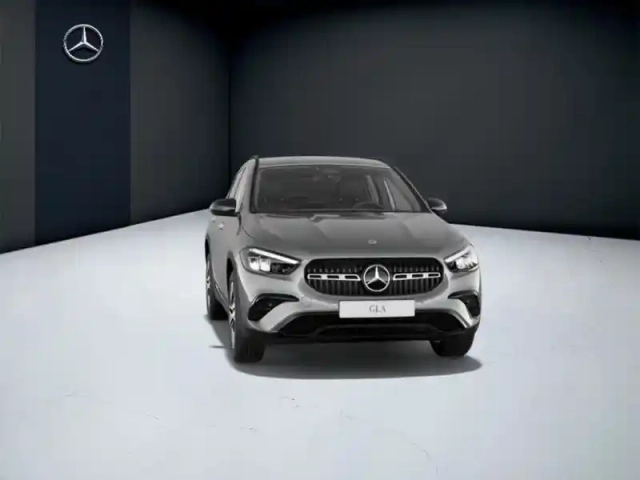 Mercedes Gla 200 d progressive line — photo 10
