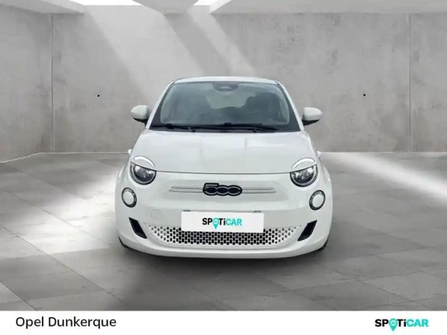 Fiat 500 e 95ch action — photo 2