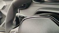 Peugeot 2008 1.2 Hybrid 110ch Allure e-DCS6 — photo 24