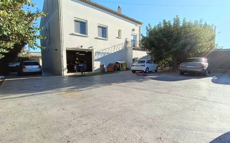 Photo 2