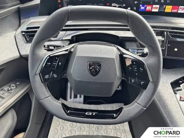 Peugeot 5008 hybrid 145 e-dcs6 — photo 14