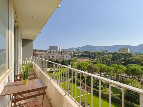 Charmant T2 avec balcon et vue mer