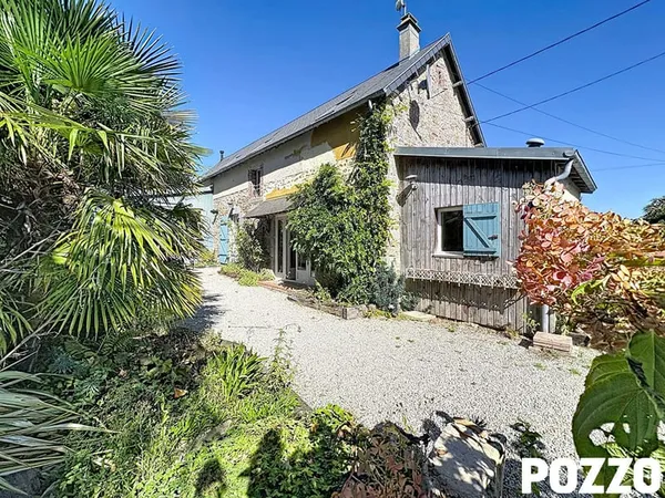 Maison en pierres Quettreville Sur Sienne-Hyenville 5 pièces 112 m2 sur un terrain de 246 m²