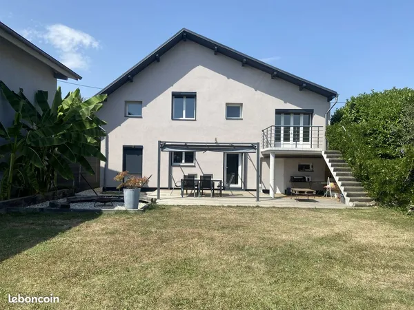 Maison 6 pièces 126 m²