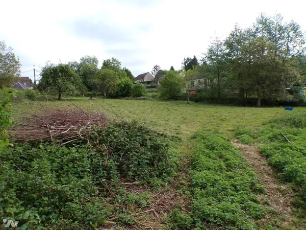 Terrain 2735 m²