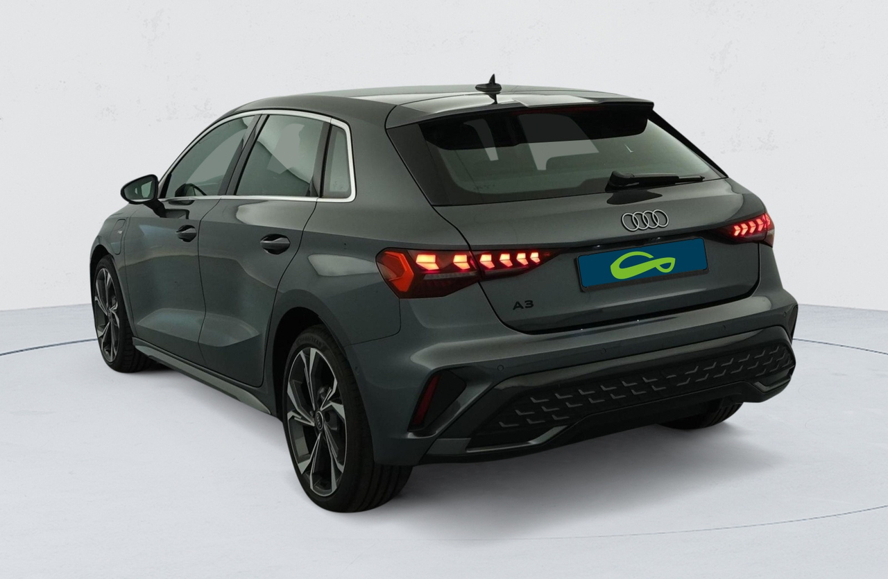 Audi A3 Sportback — photo 3