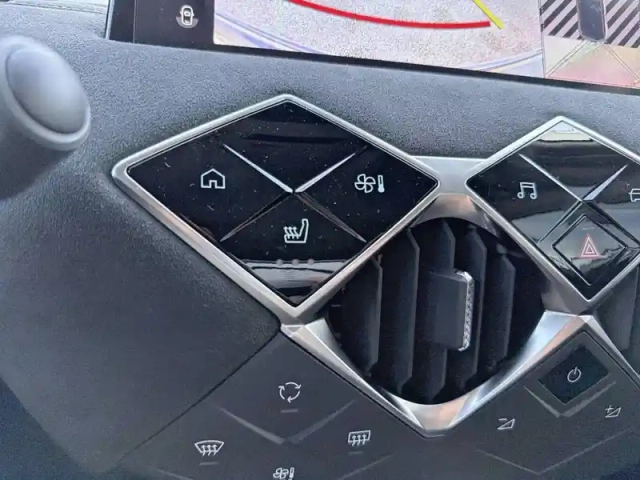Ds Ds 3 hybride 145 e-dct6 — photo 40