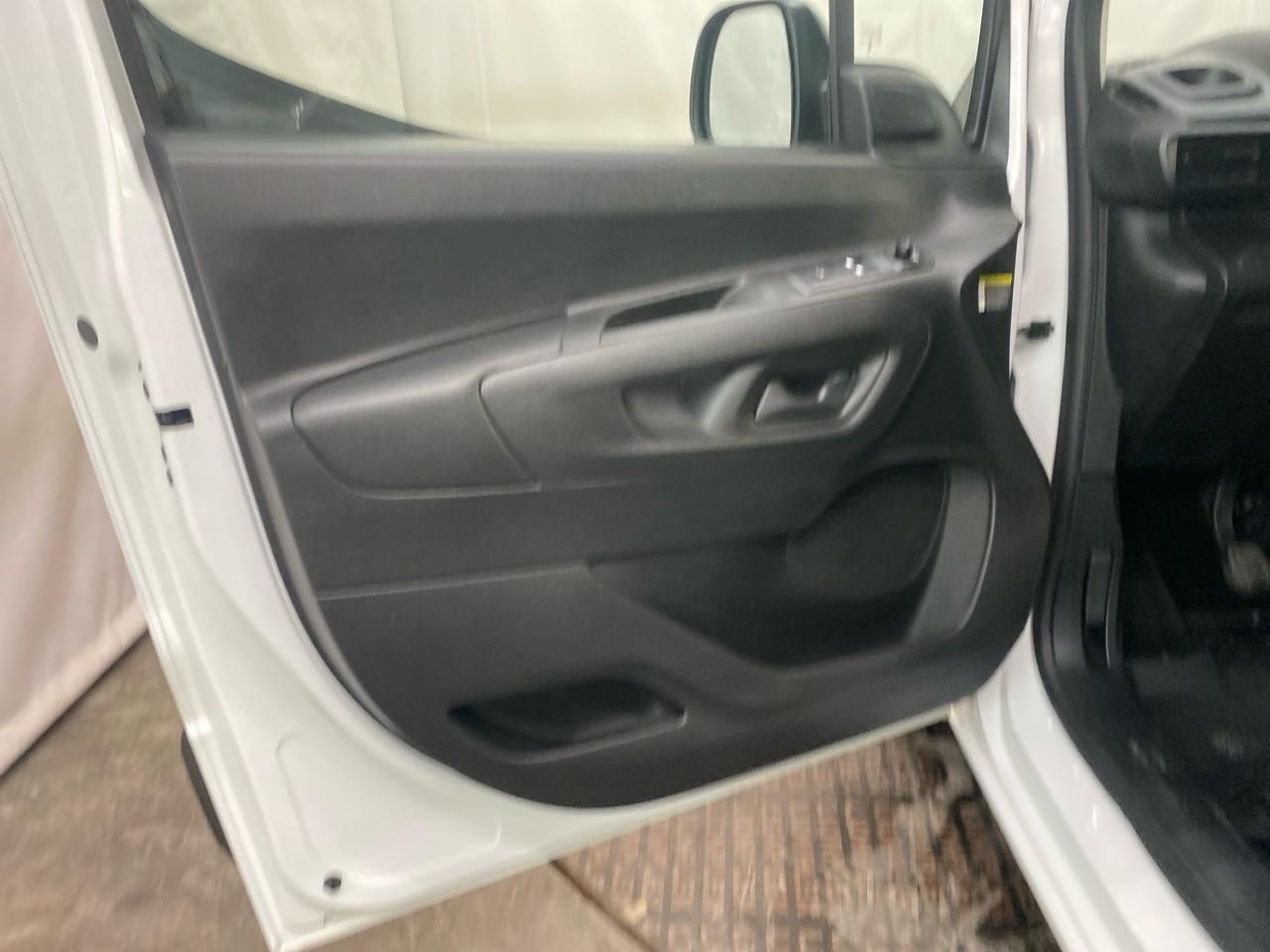 Citroën Berlingo van taille m 650kg bluehdi 100 s&s bvm6 — photo 24