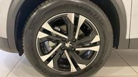 Peugeot 2008 1.2 PureTech 100ch S&S Allure — photo 11