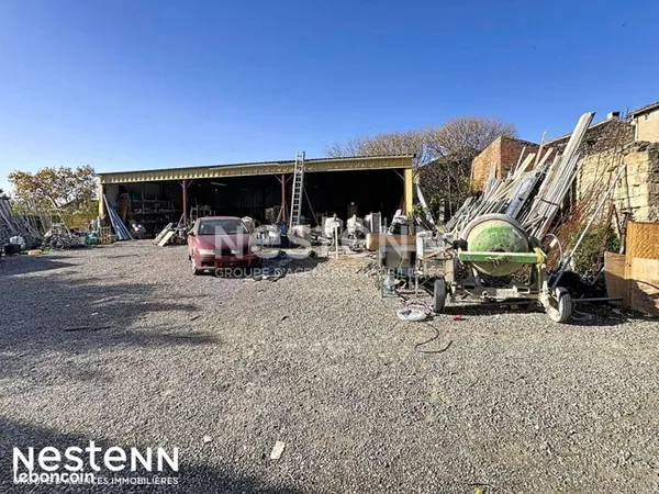Local 178 m² OUVEILLAN