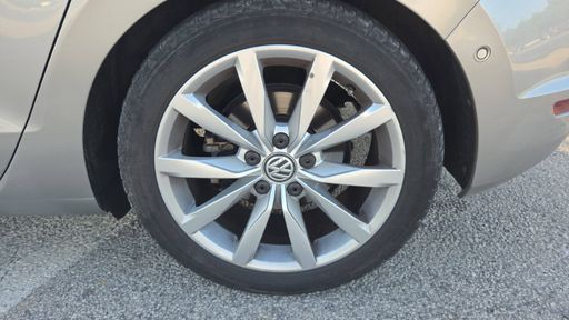 Volkswagen Golf Sportsvan 1.4 TSI 125 DSG7 - Carat – 2017 – 136024 km – Essence – Boîte Automatique — photo 18