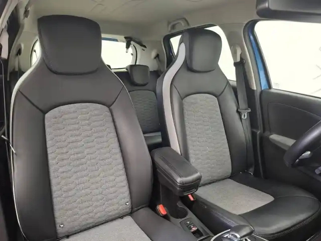 Renault Zoé zoe r110 — photo 29