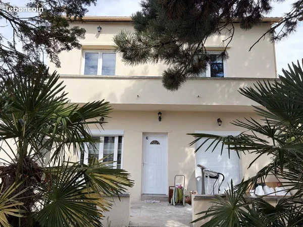 🏡 À LOUER - DUPLEX 4 PIÈCES - 85 m² - CARRIÈRES-SOUS-POISSY CENTRE 💰 Loyer : 1 390 / mois