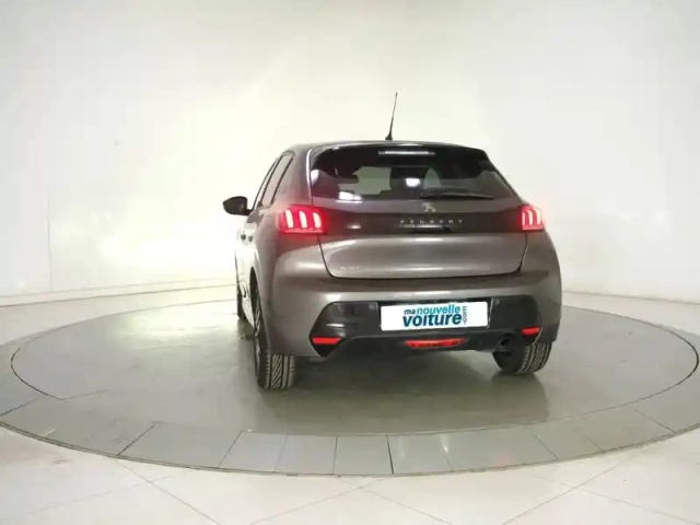 Peugeot 208 puretech 100 s&amp;s bvm6 — photo 30