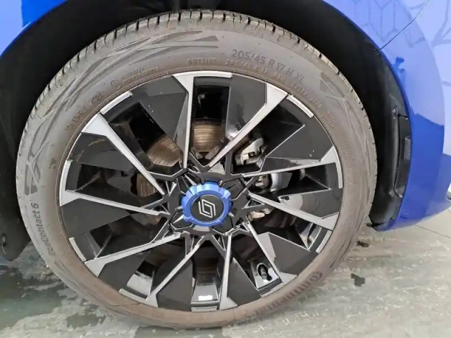 Renault Clio tce 90 ch gsr2 — photo 32