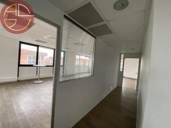 Bureau et espace de travail Location Colomiers 91m² 1365€