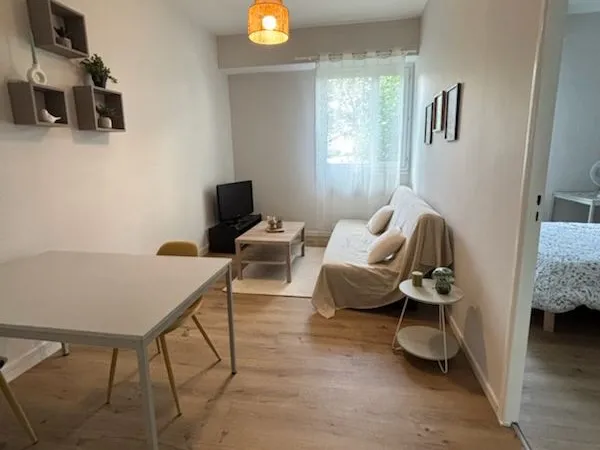 Appartement meublé 2 pièces proche université