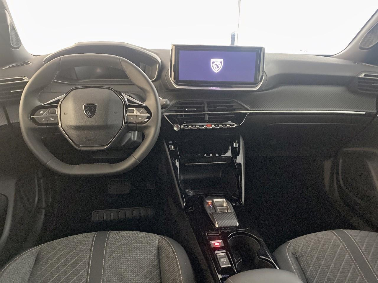 Peugeot 2008 hybrid 145 ch e-dcs6 allure — photo 8
