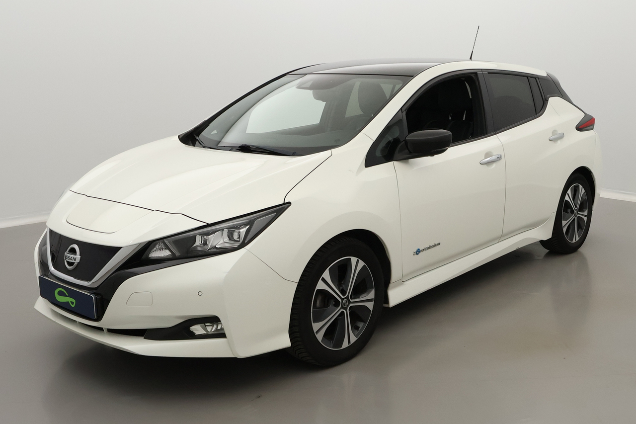 Nissan Leaf — photo 1