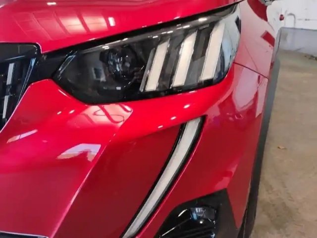 Peugeot 2008 puretech 130 s&amp;s eat8 gt — photo 14