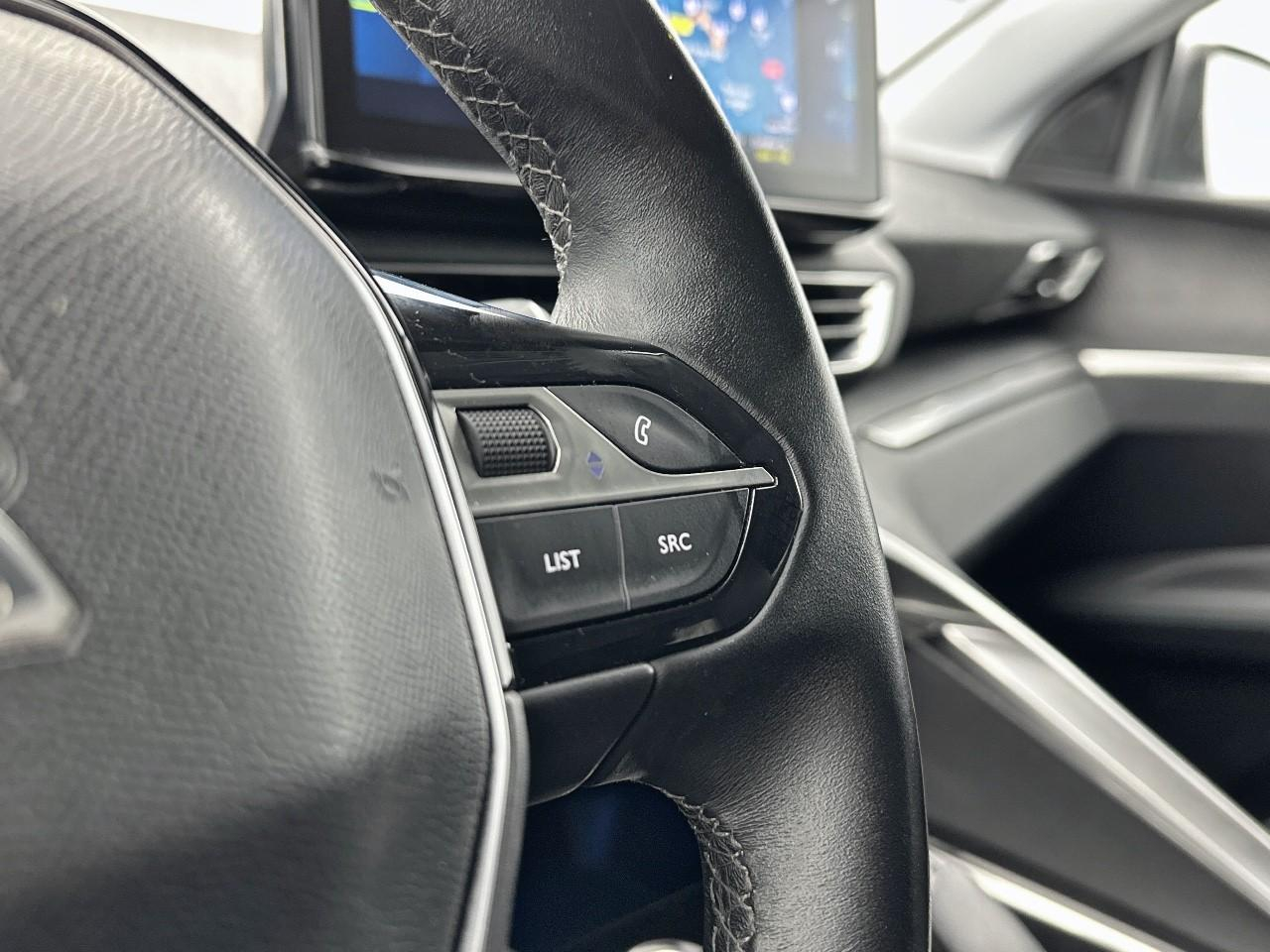 Peugeot 3008 hybrid 225 e-eat8 allure — photo 21