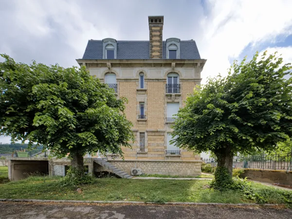 Maison 10 pièces 344 m²