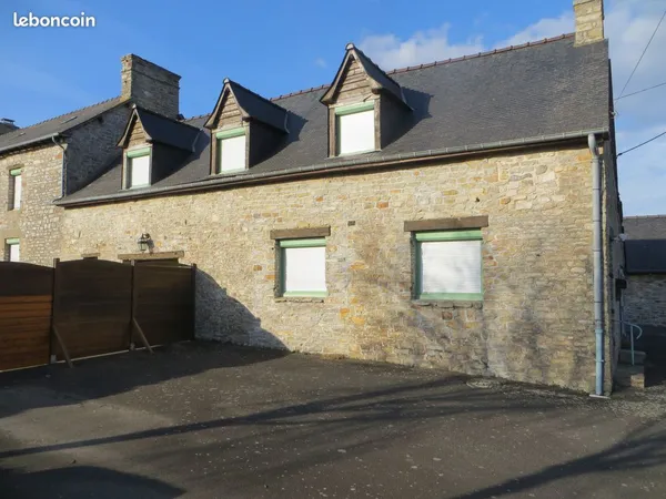 Maison T5 de 130m², en campagne, proche St Aubin du Cormier