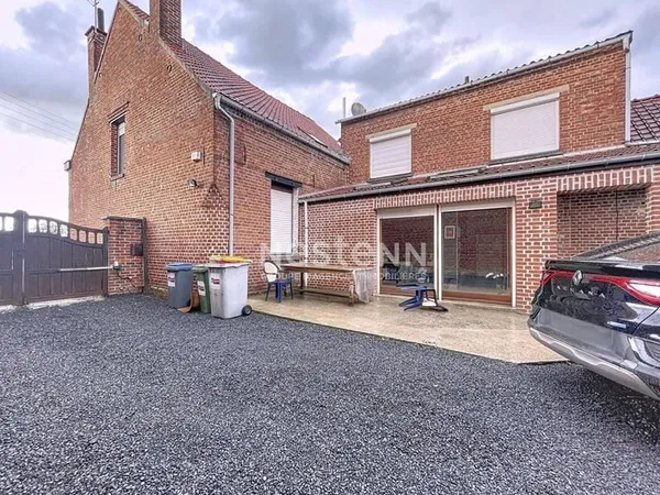 Maison 9 pièces 214 m²