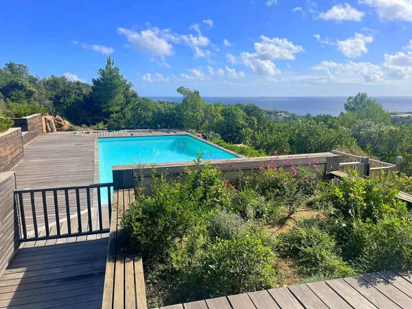 Villa 5 pièces 180 m²