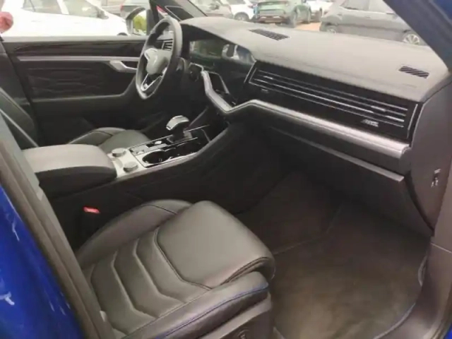 Volkswagen Touareg 3.0 tsi ehybrid 462ch r 4motion bva8 — photo 11