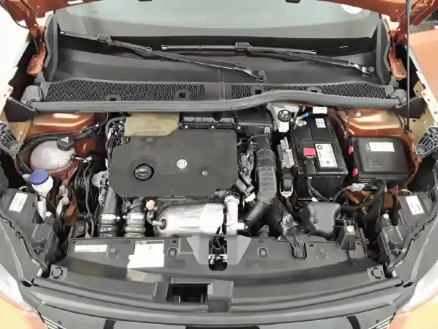 Peugeot 2008 bluehdi 130 s&amp;s eat8 — photo 60