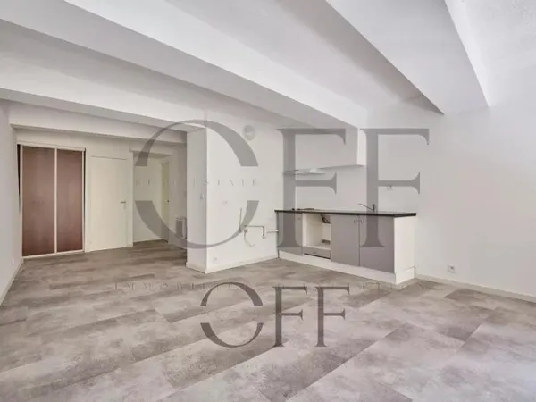 Vends studio - 33.34m² - 1 pièce - Marseille 2Ème 13002