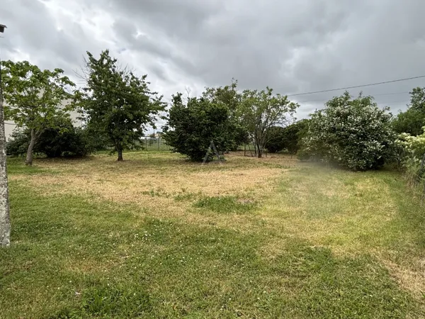Terrain constructible 615 m²