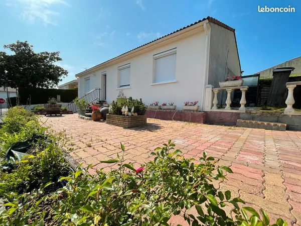 Maison non meublée à louer 115 m2 La Chataigneraie