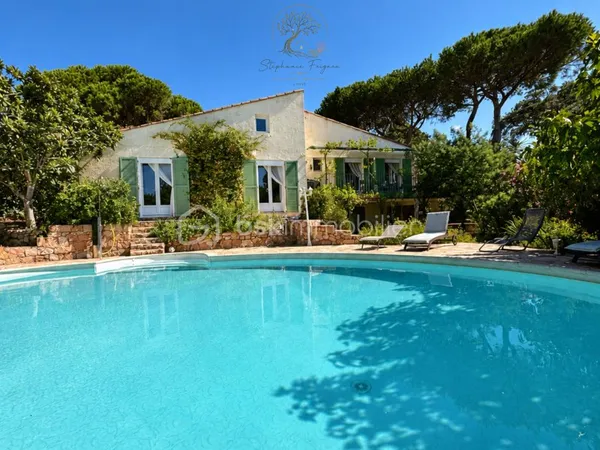 Maison 5 pièces 250 m²