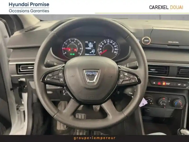 Dacia Sandero 1.0 eco-g 100ch essentiel -22 — photo 12