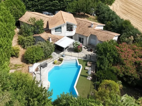 Maison 6 pièces 198 m²