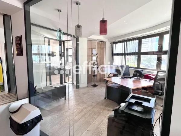 Bureaux 3 pièces 80 m²