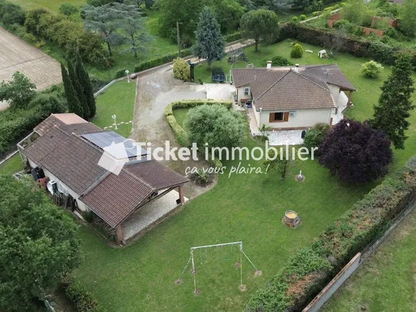 Maison de plain-pied 6 pièces 137 m²
