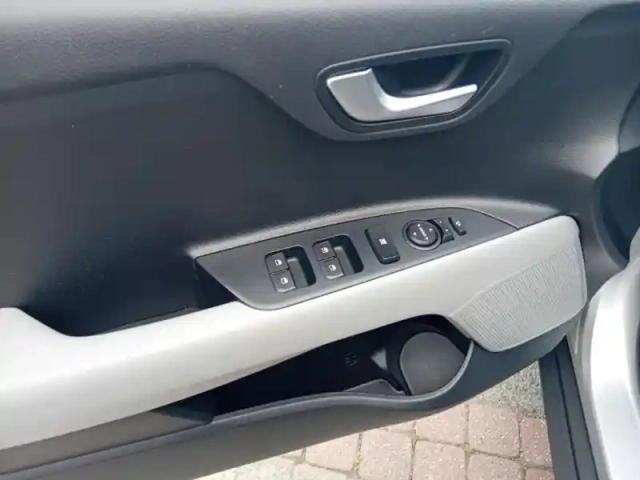 Kia Stonic 1.0 t-gdi 100ch isg design euro6d-t — photo 7