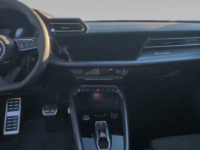 Audi A3 sportback tfsi e hybride rechargeable 204 s tronic 6 — photo 12